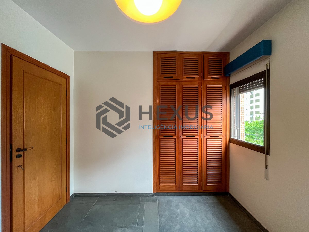 Foto 22 de Apartamento com varanda e 2 vagas à venda, Pitangueiras, Guarujá, SP