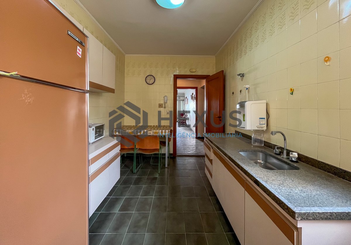 Foto 31 de Apartamento com varanda e 2 vagas à venda, Pitangueiras, Guarujá, SP