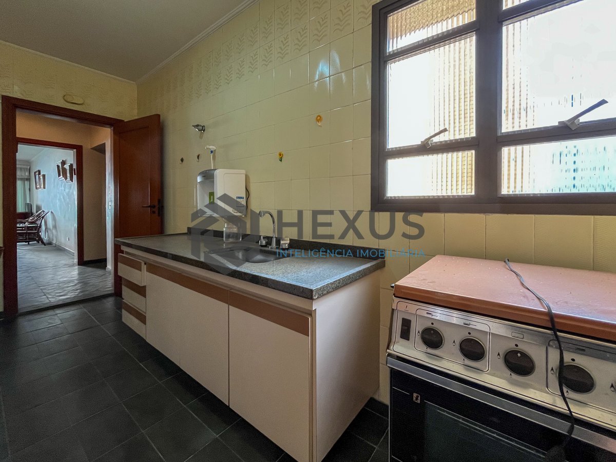 Foto 32 de Apartamento com varanda e 2 vagas à venda, Pitangueiras, Guarujá, SP