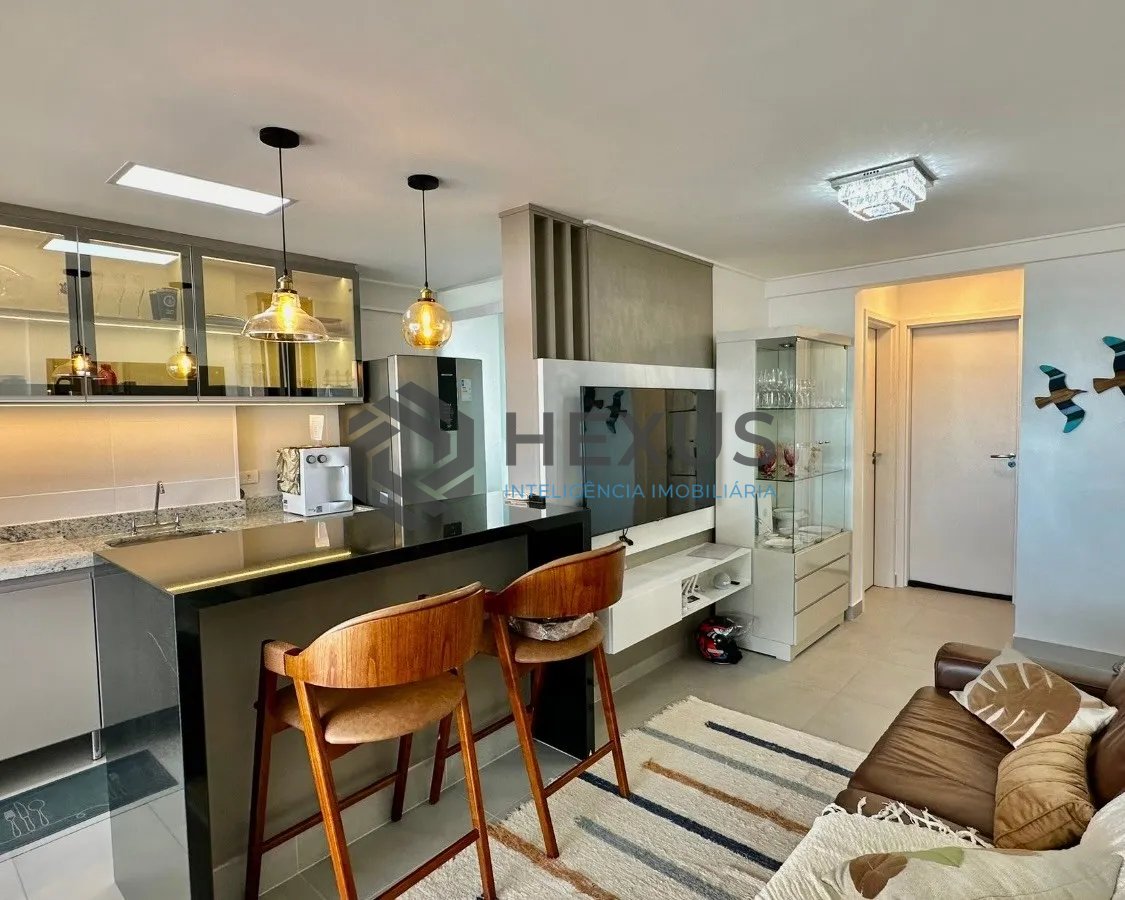 Foto 12 de Apartamento reformado com varanda gourmet vista mar e lazer a 100m da praia na Enseada, Guarujá