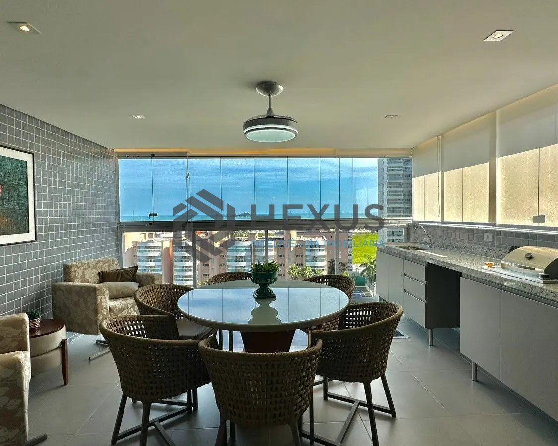 Foto 3 de Apartamento reformado com varanda gourmet vista mar e lazer a 100m da praia na Enseada, Guarujá
