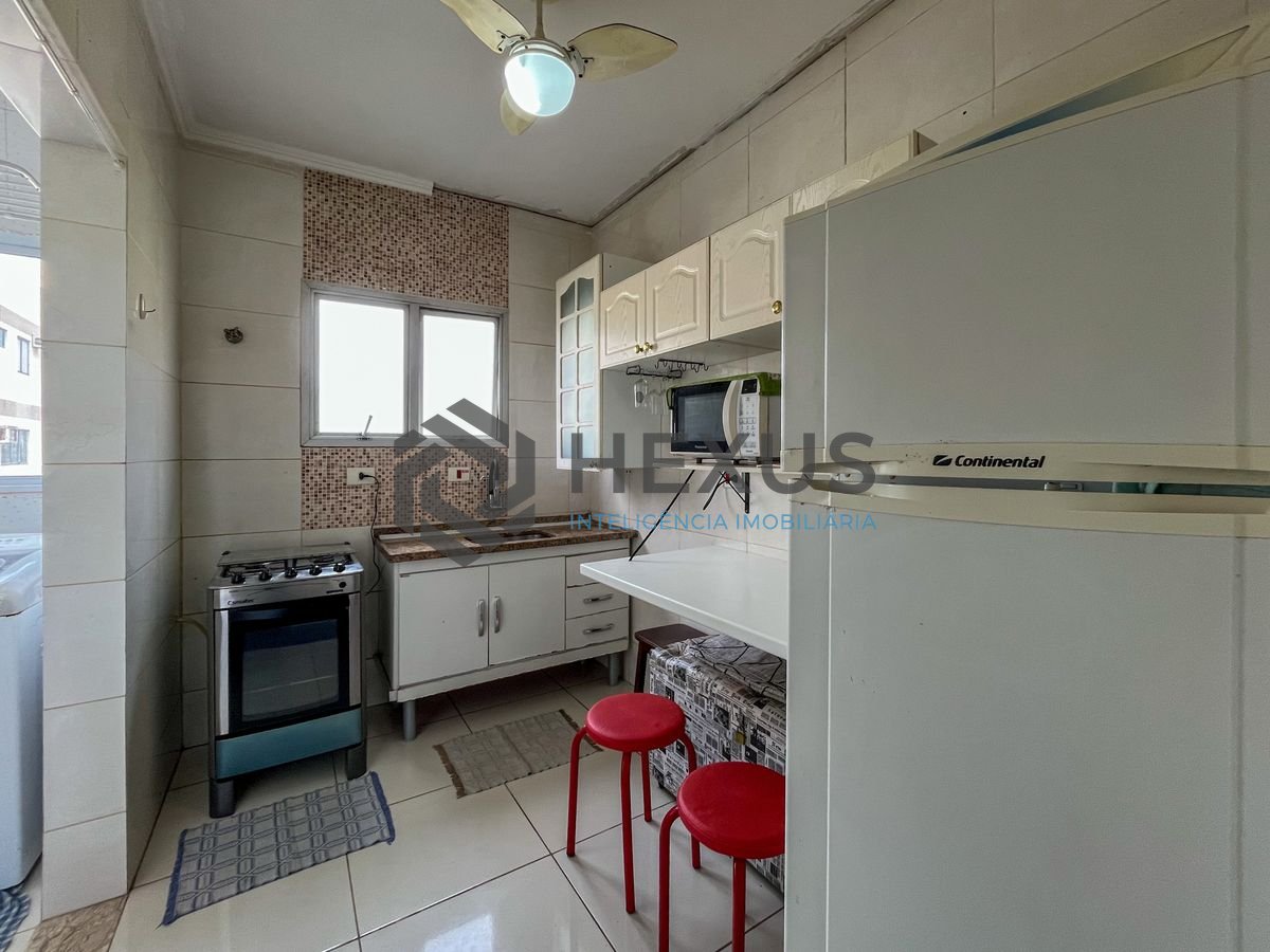 Foto 13 de Apartamento a 300m da praia na Enseada, Guarujá