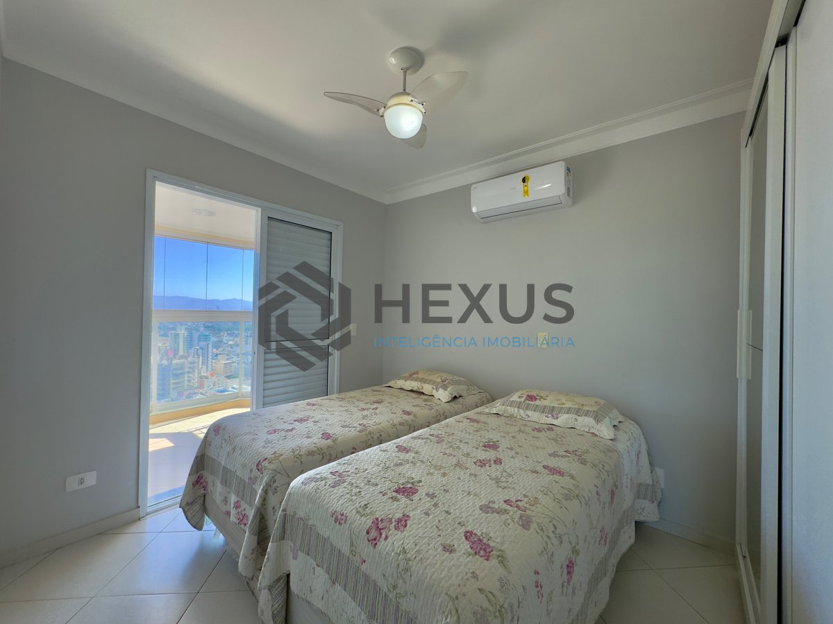 Foto 14 de Apartamento com varanda gourmet vista mar e lazer na beira mar da praia no Tombo, Guarujá