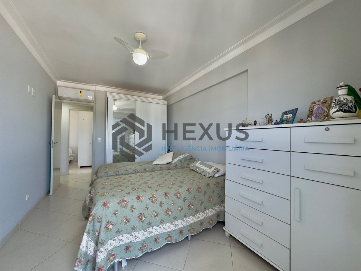 Foto 17 de Apartamento com varanda gourmet vista mar e lazer na beira mar da praia no Tombo, Guarujá