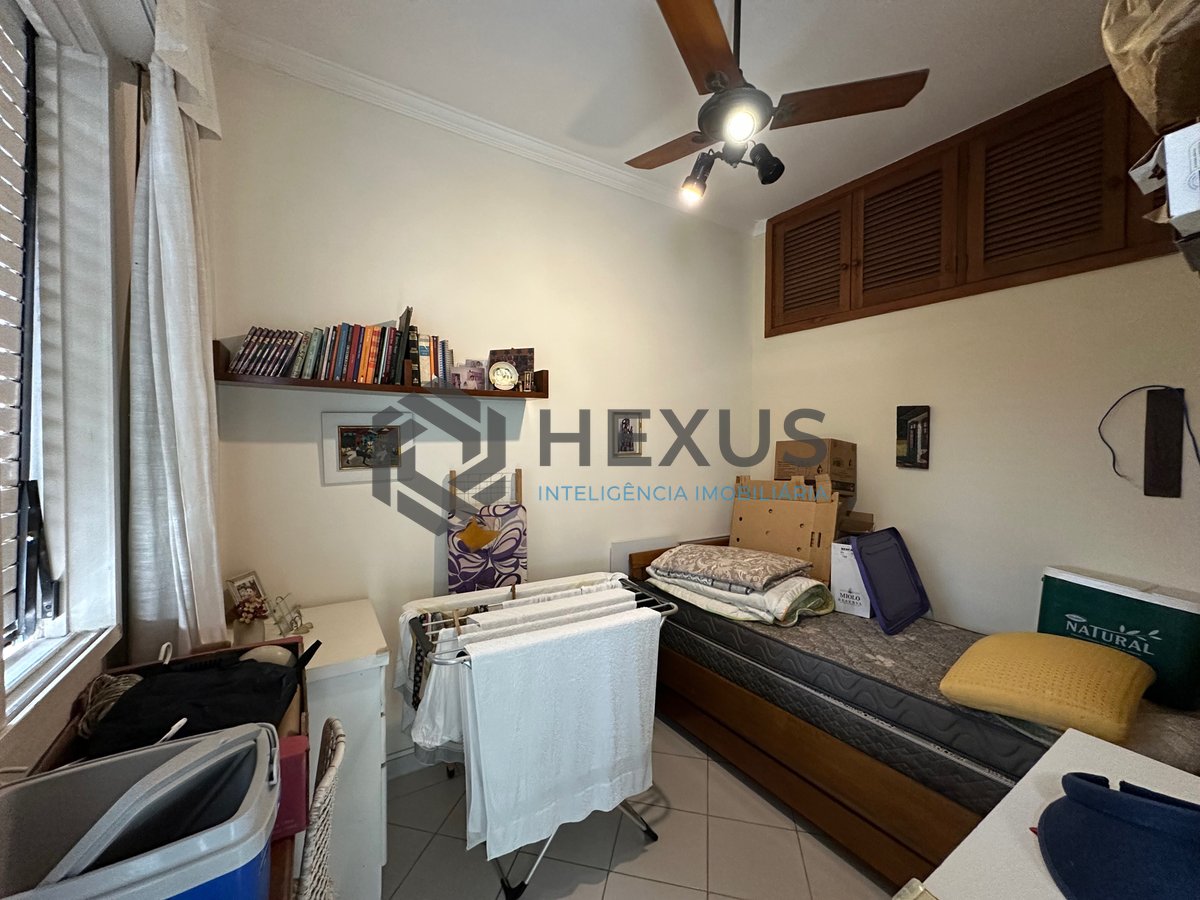 Foto 32 de Apartamento com varanda vista mar a 80m da praia nas Pitangueiras, Guarujá