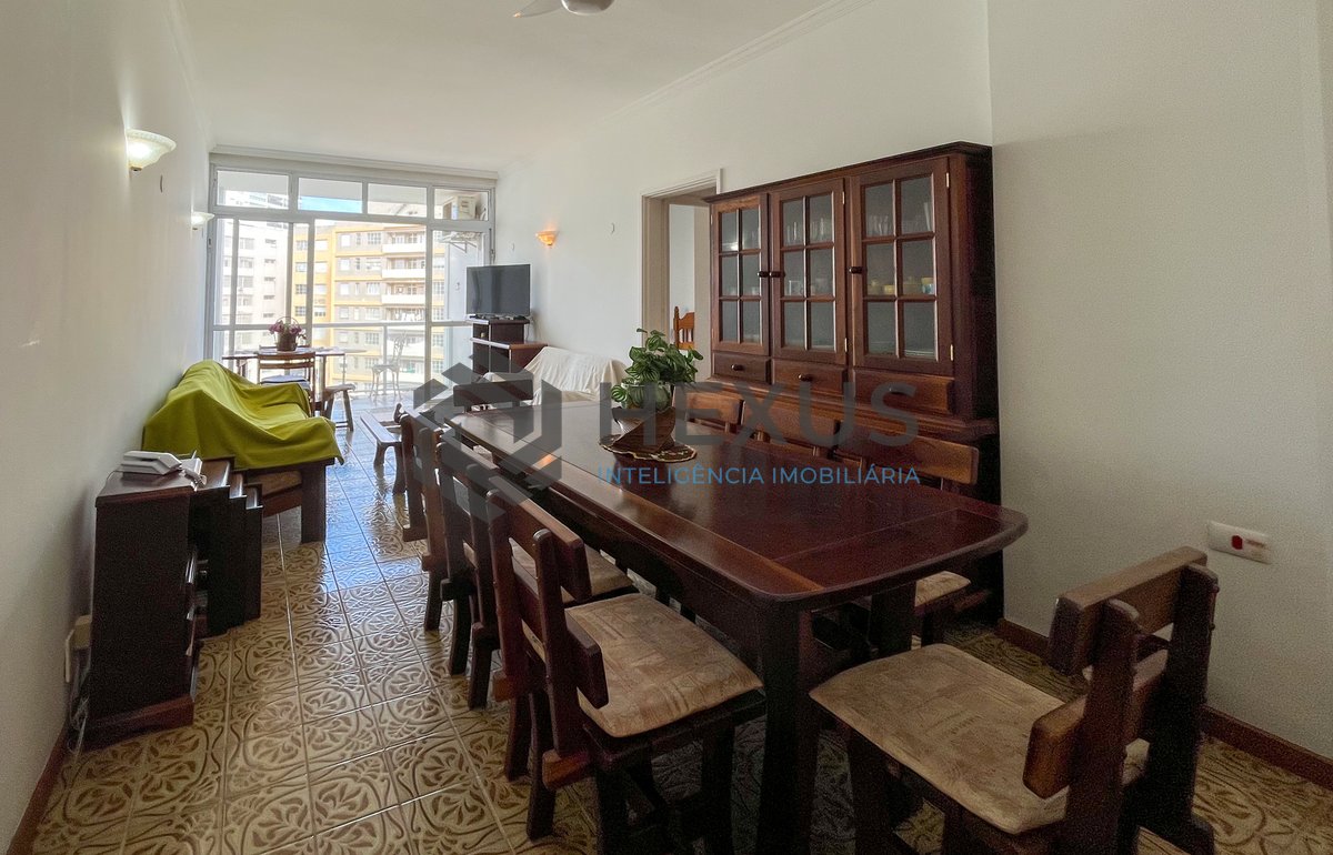 Foto 3 de Apartamento com varanda vista mar e lazer na beira mar da praia nas Pitangueiras, Guarujá