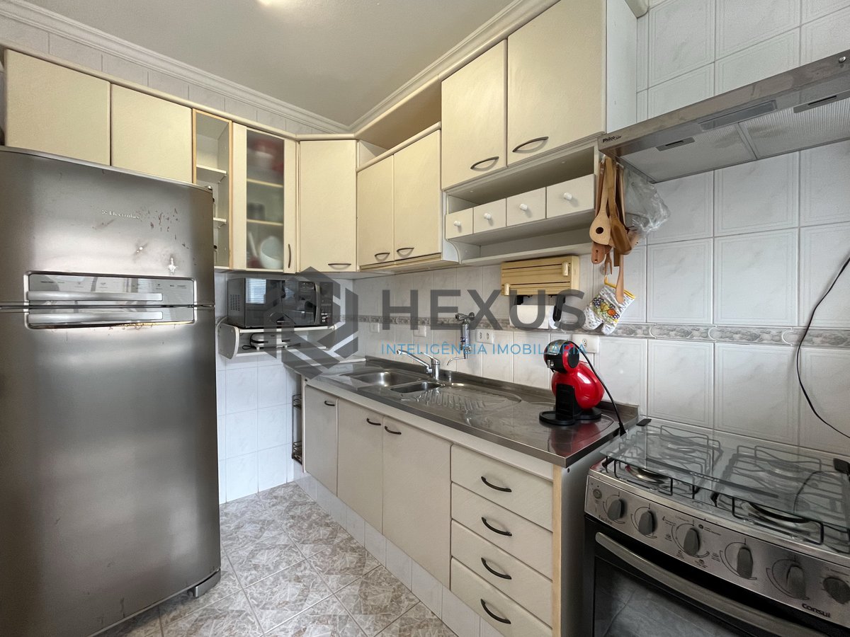 Foto 30 de Apartamento com varanda vista mar e lazer na beira mar da praia nas Pitangueiras, Guarujá