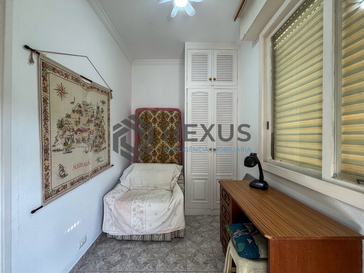 Foto 34 de Apartamento com varanda vista mar e lazer na beira mar da praia nas Pitangueiras, Guarujá