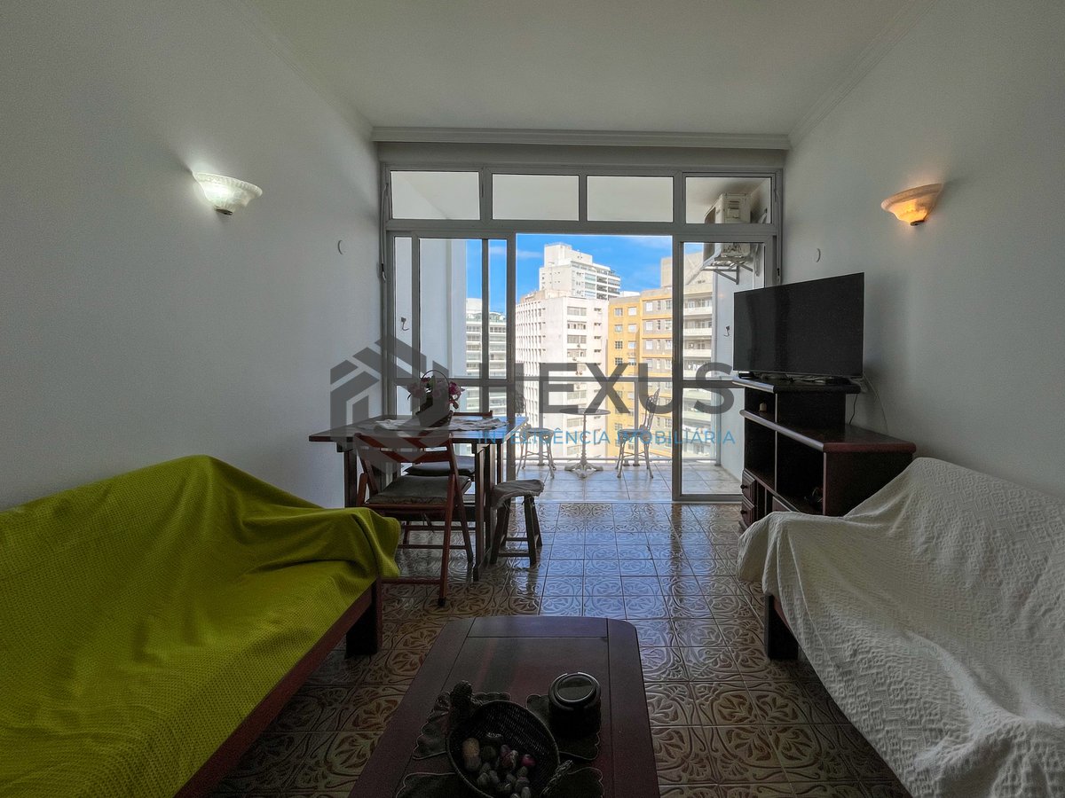 Foto 7 de Apartamento com varanda vista mar e lazer na beira mar da praia nas Pitangueiras, Guarujá
