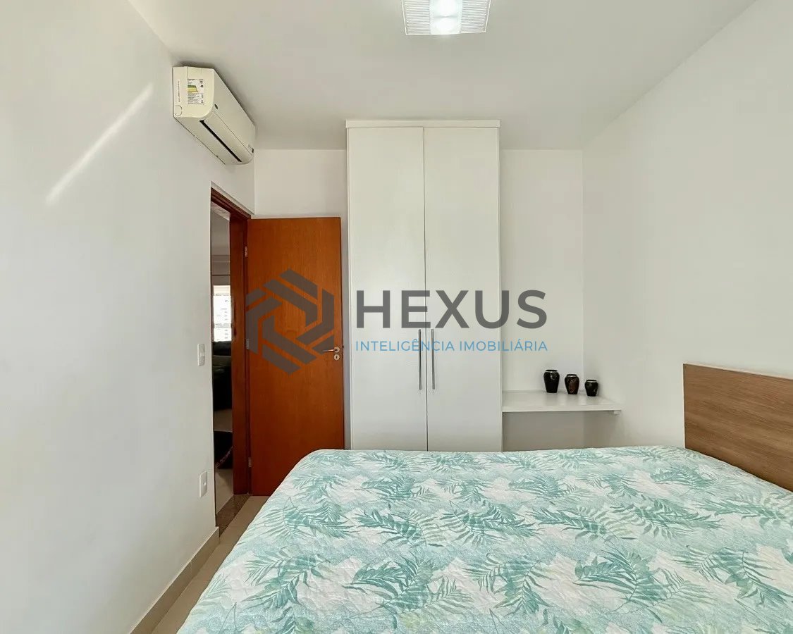 Foto 15 de Apartamento reformado com varanda e lazer a 350m da praia na Enseada, Guarujá