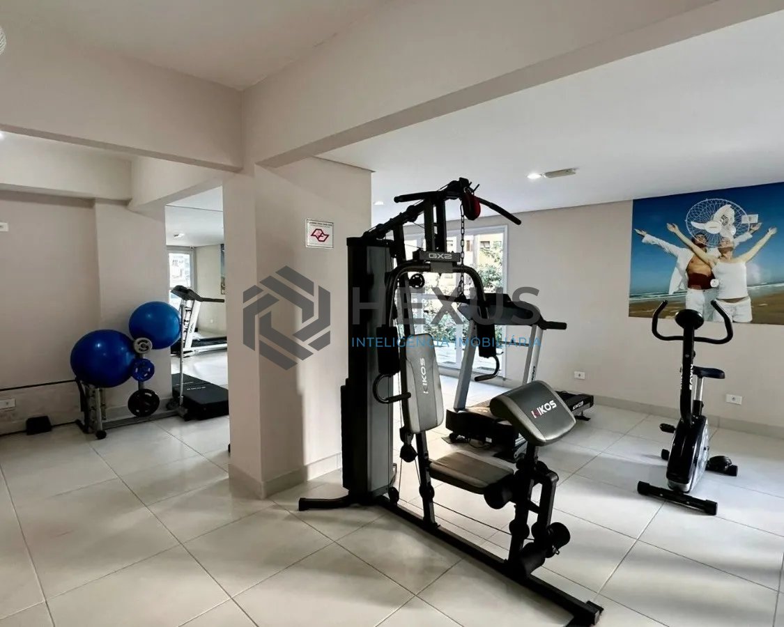 Foto 27 de Apartamento reformado com varanda e lazer a 350m da praia na Enseada, Guarujá