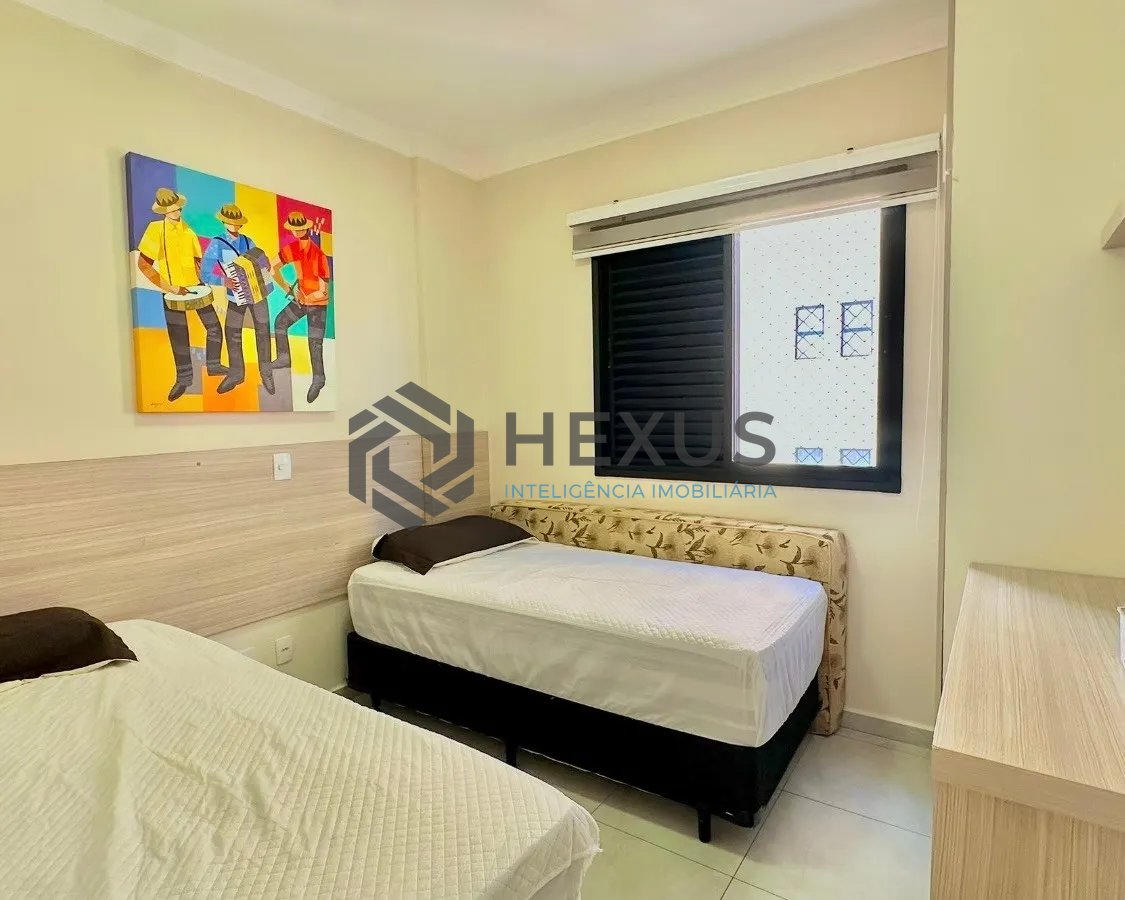 Foto 9 de Apartamento reformado com varanda gourmet e lazer a 70m da praia nas Pitangueiras, Guarujá