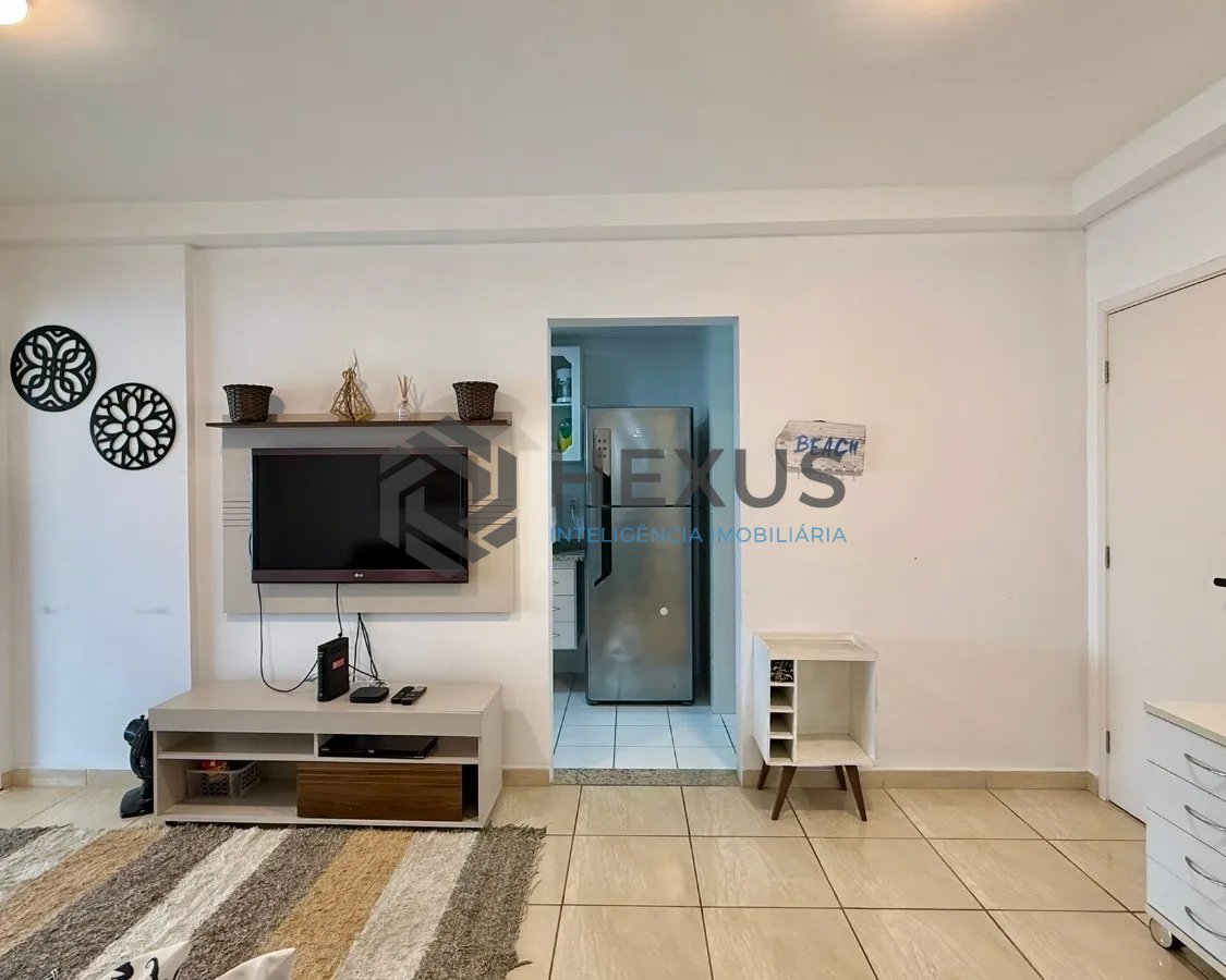 Foto 13 de Apartamento com varanda vista mar e lazer a 500m da praia na Enseada, Guarujá