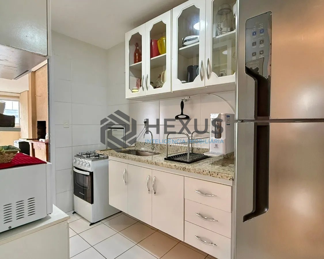 Foto 17 de Apartamento com varanda vista mar e lazer a 500m da praia na Enseada, Guarujá