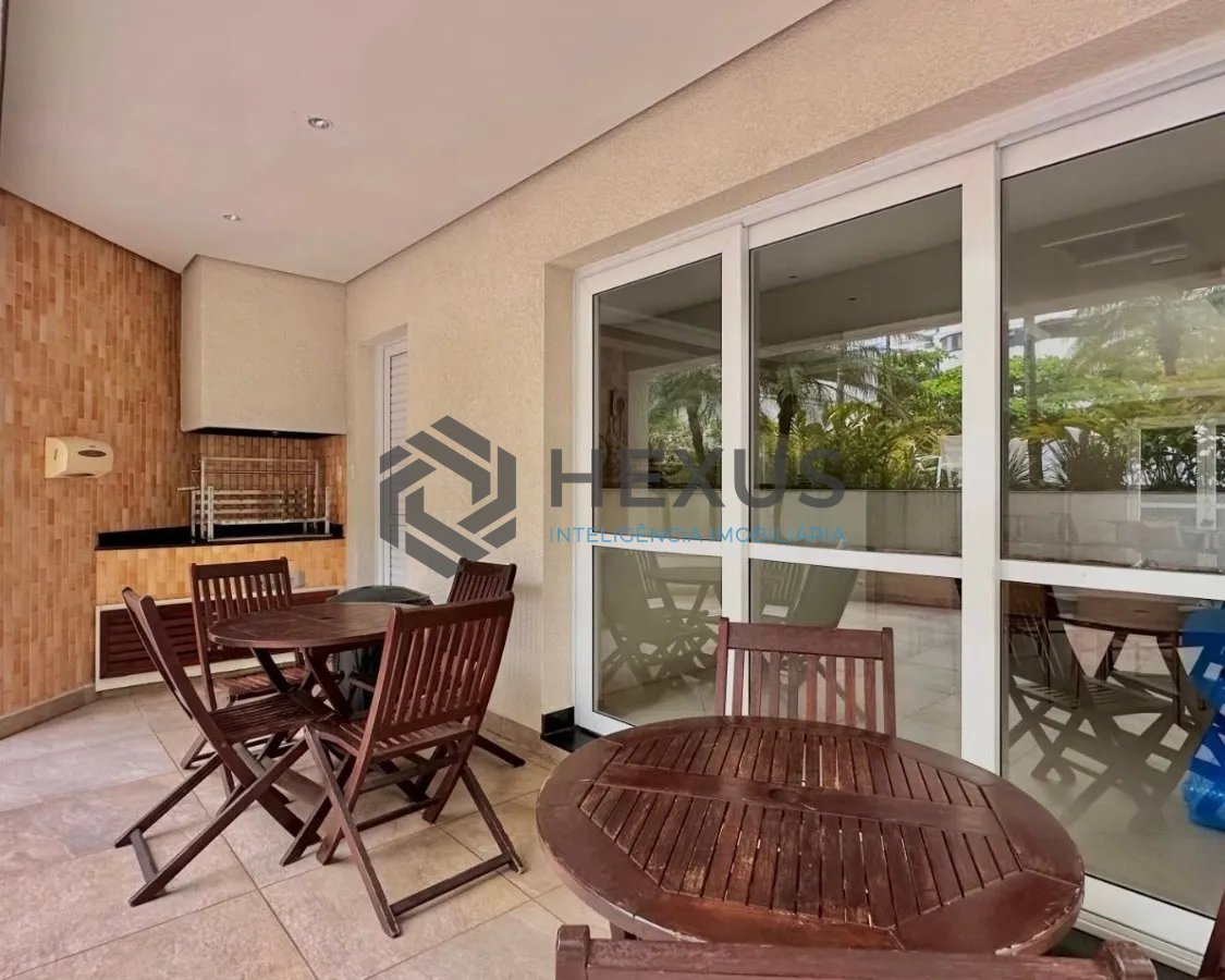Foto 19 de Apartamento reformado com varanda gourmet vista mar e lazer na beira mar da praia nas Pitangueiras, Guarujá