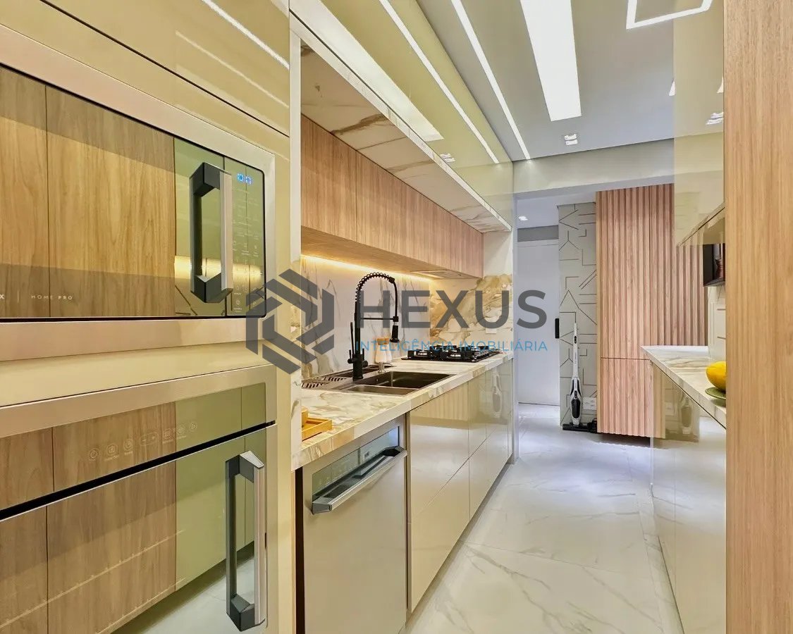 Foto 30 de Apartamento reformado com varanda gourmet e lazer a 250m da praia nas Pitangueiras, Guarujá