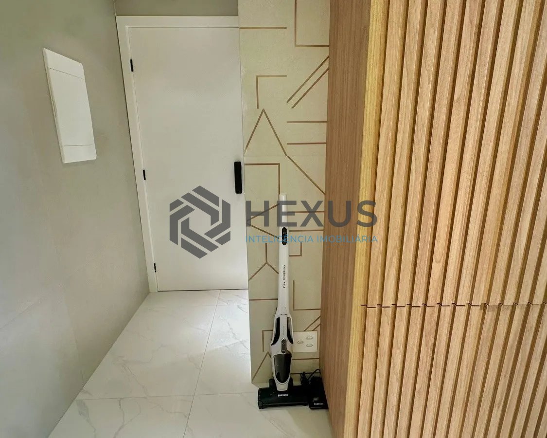 Foto 33 de Apartamento reformado com varanda gourmet e lazer a 250m da praia nas Pitangueiras, Guarujá
