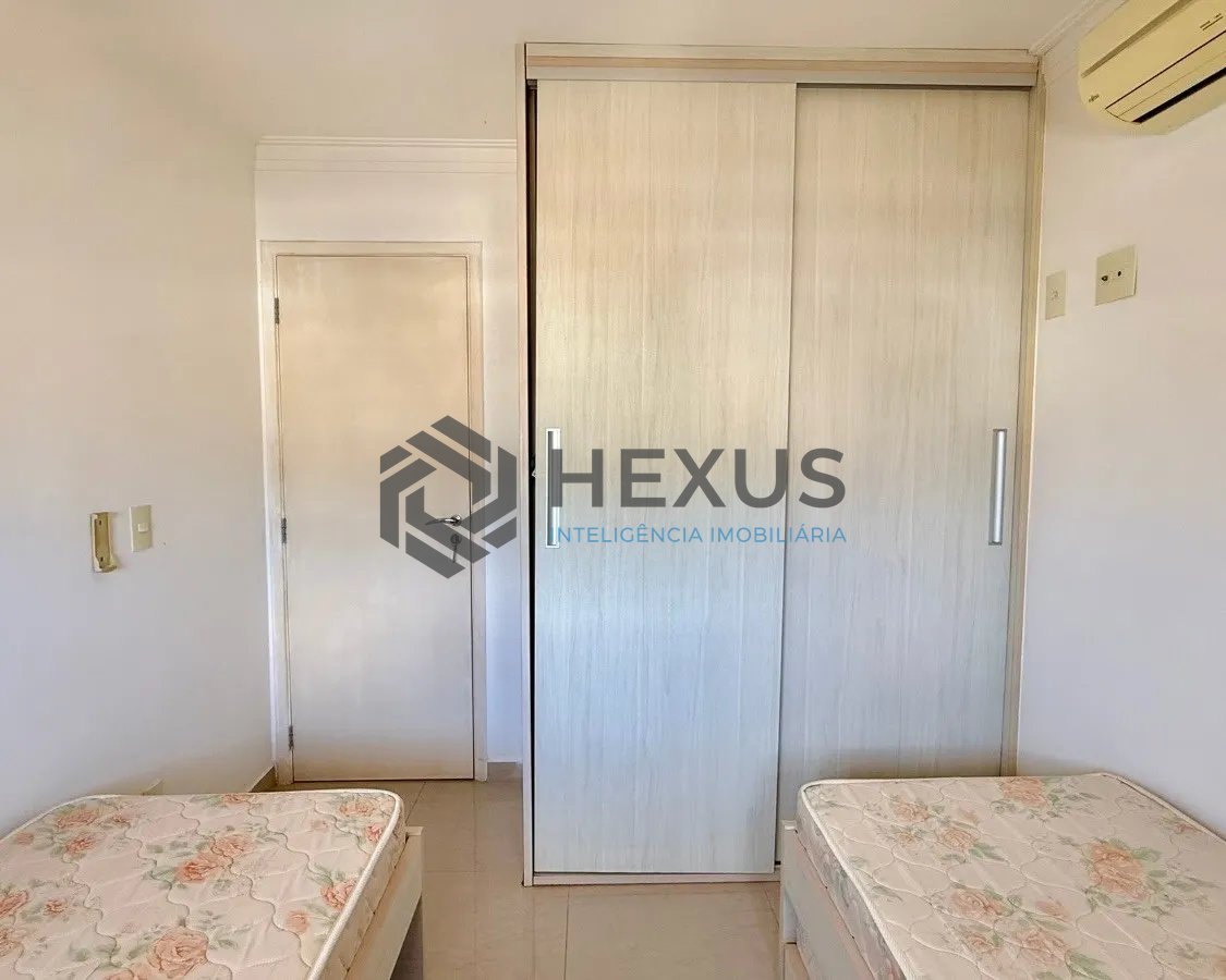 Foto 12 de Apartamento reformado com varanda vista mar e lazer a 450m da praia no Jardim Astúrias, Guarujá