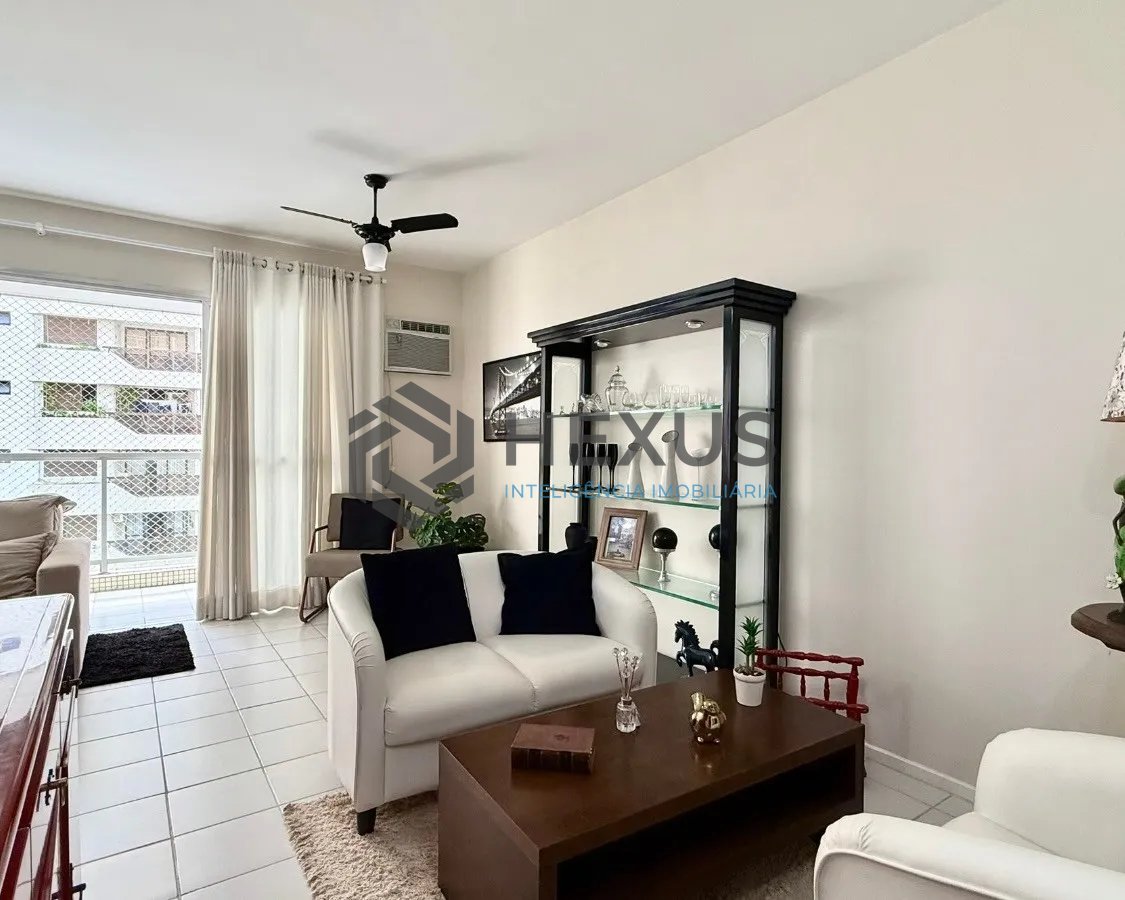 Foto 13 de Apartamento com varanda e lazer a 100m da praia nas Pitangueiras, Guarujá