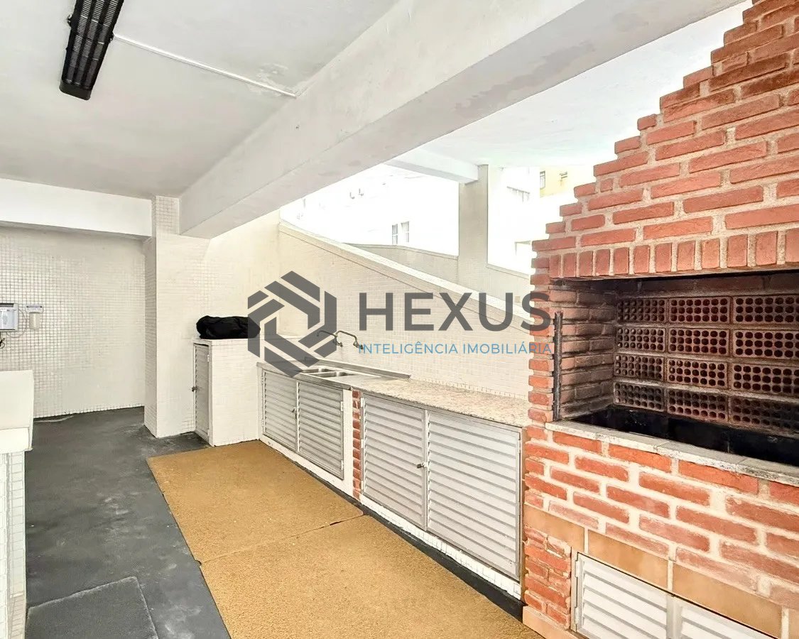 Foto 27 de Apartamento com varanda e lazer a 100m da praia nas Pitangueiras, Guarujá