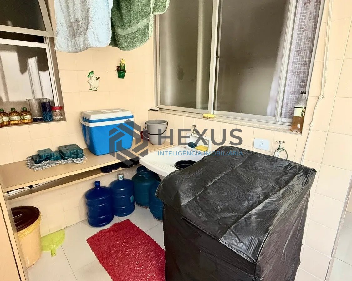 Foto 28 de Apartamento com varanda e lazer a 100m da praia nas Pitangueiras, Guarujá