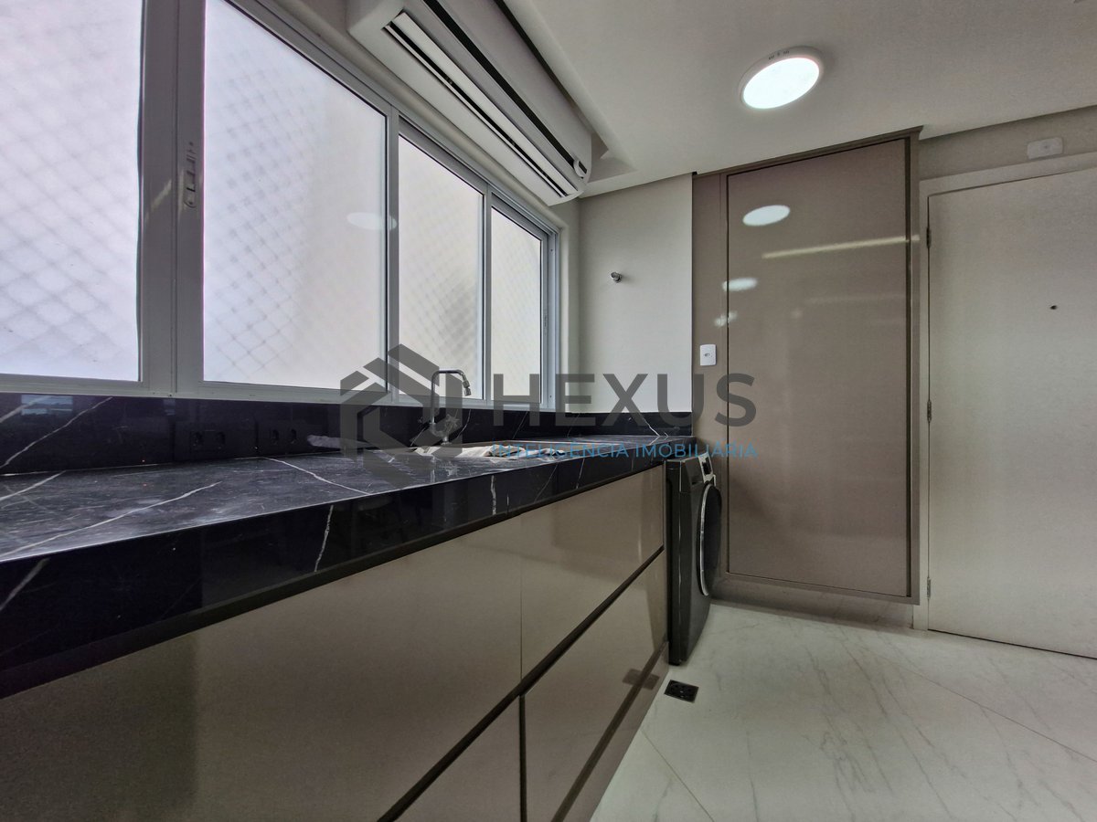 Foto 37 de Apartamento frente mar com varanda gourmet e lazer nas Pitangueiras, Guarujá