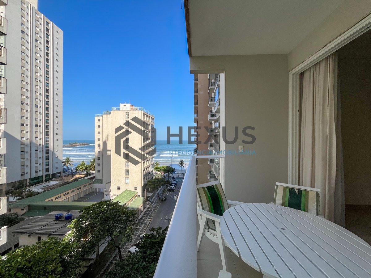Foto 13 de Apartamento com varanda vista mar na beira mar da praia nas Pitangueiras, Guarujá