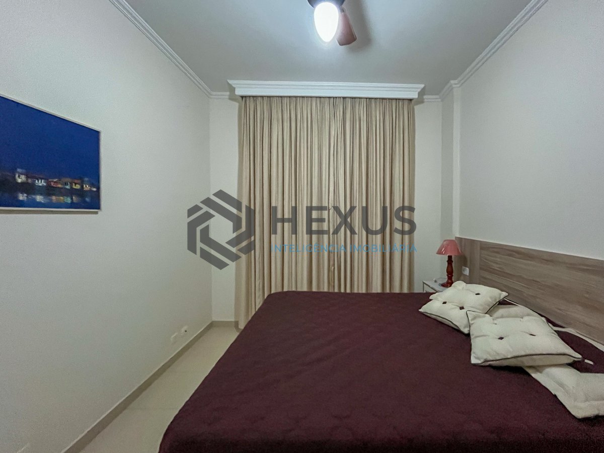 Foto 18 de Apartamento com varanda vista mar na beira mar da praia nas Pitangueiras, Guarujá