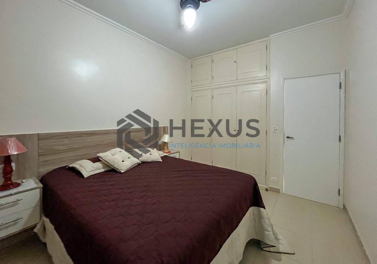 Foto 19 de Apartamento com varanda vista mar na beira mar da praia nas Pitangueiras, Guarujá