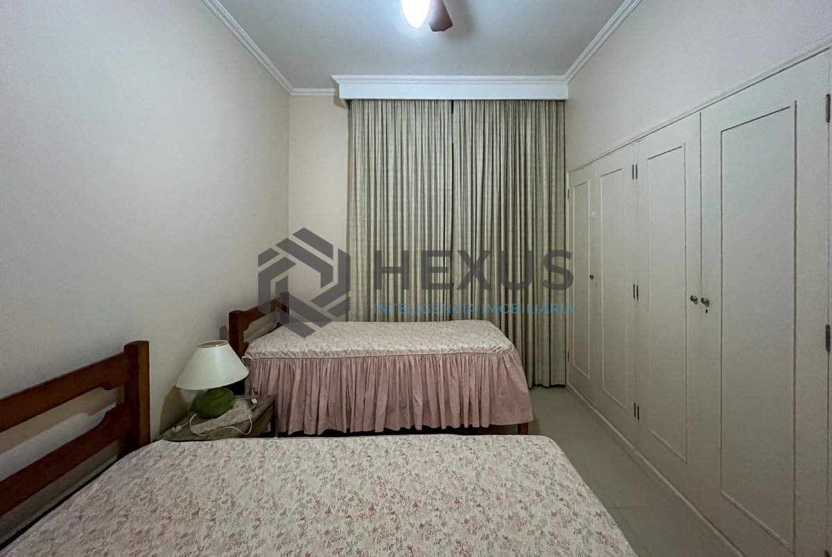 Foto 28 de Apartamento com varanda vista mar na beira mar da praia nas Pitangueiras, Guarujá