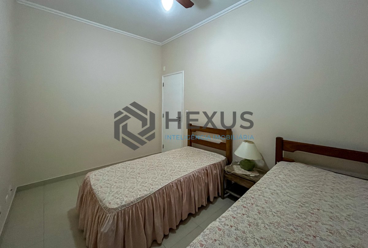 Foto 30 de Apartamento com varanda vista mar na beira mar da praia nas Pitangueiras, Guarujá