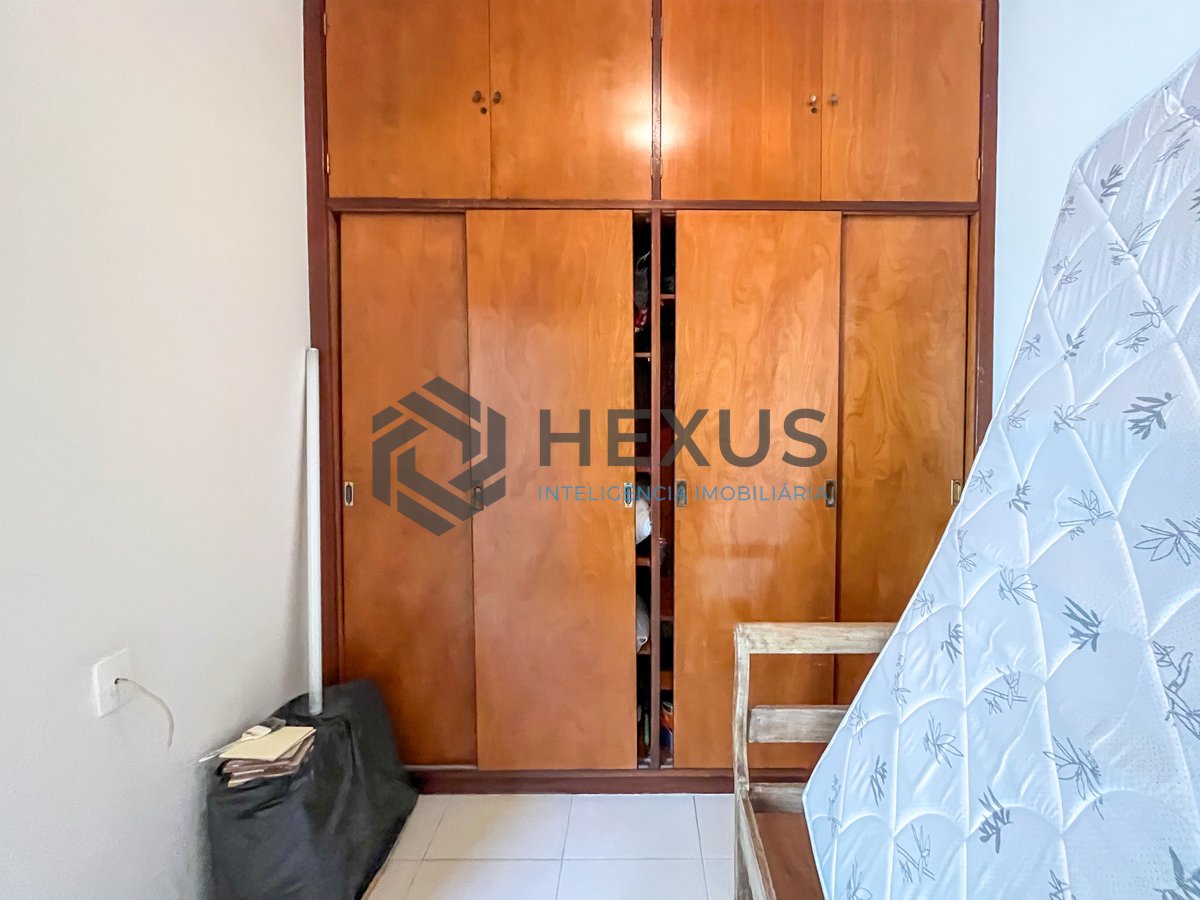 Foto 38 de Apartamento com varanda vista mar na beira mar da praia nas Pitangueiras, Guarujá