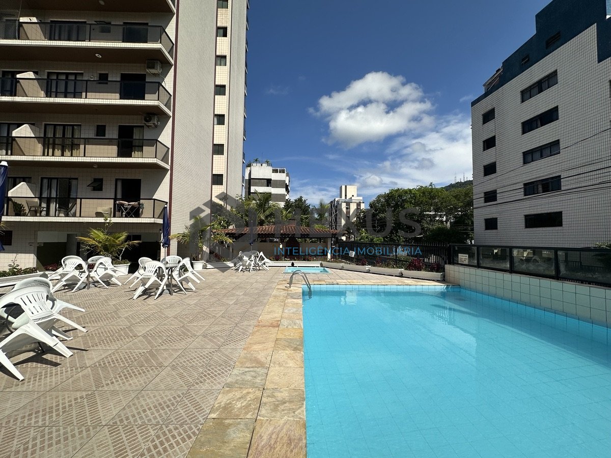 Foto 3 de Apartamento com varanda e lazer a 500m da praia na Enseada, Guarujá