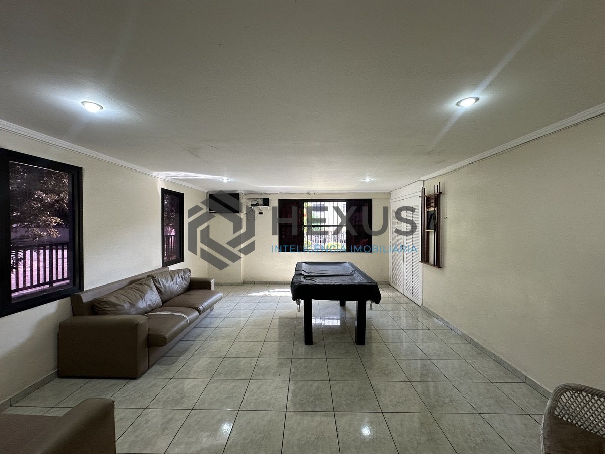 Foto 28 de Apartamento com varanda e lazer a 500m da praia na Enseada, Guarujá