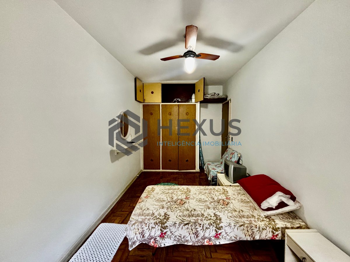 Foto 9 de Apartamento com varanda na beira mar da praia no Jardim Astúrias, Guarujá
