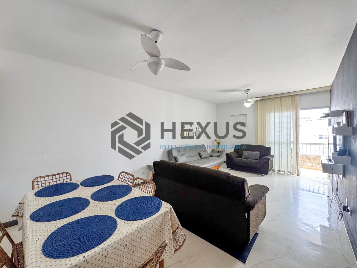 Foto 6 de Apartamento reformado com varanda vista mar e lazer nas Pitangueiras, Guarujá