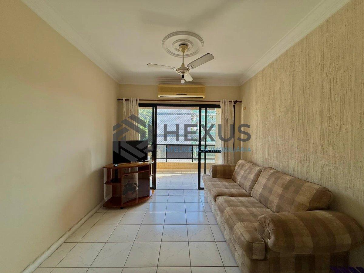 Foto 4 de Apartamento com varanda e lazer a 100m da praia nas Pitangueiras, Guarujá