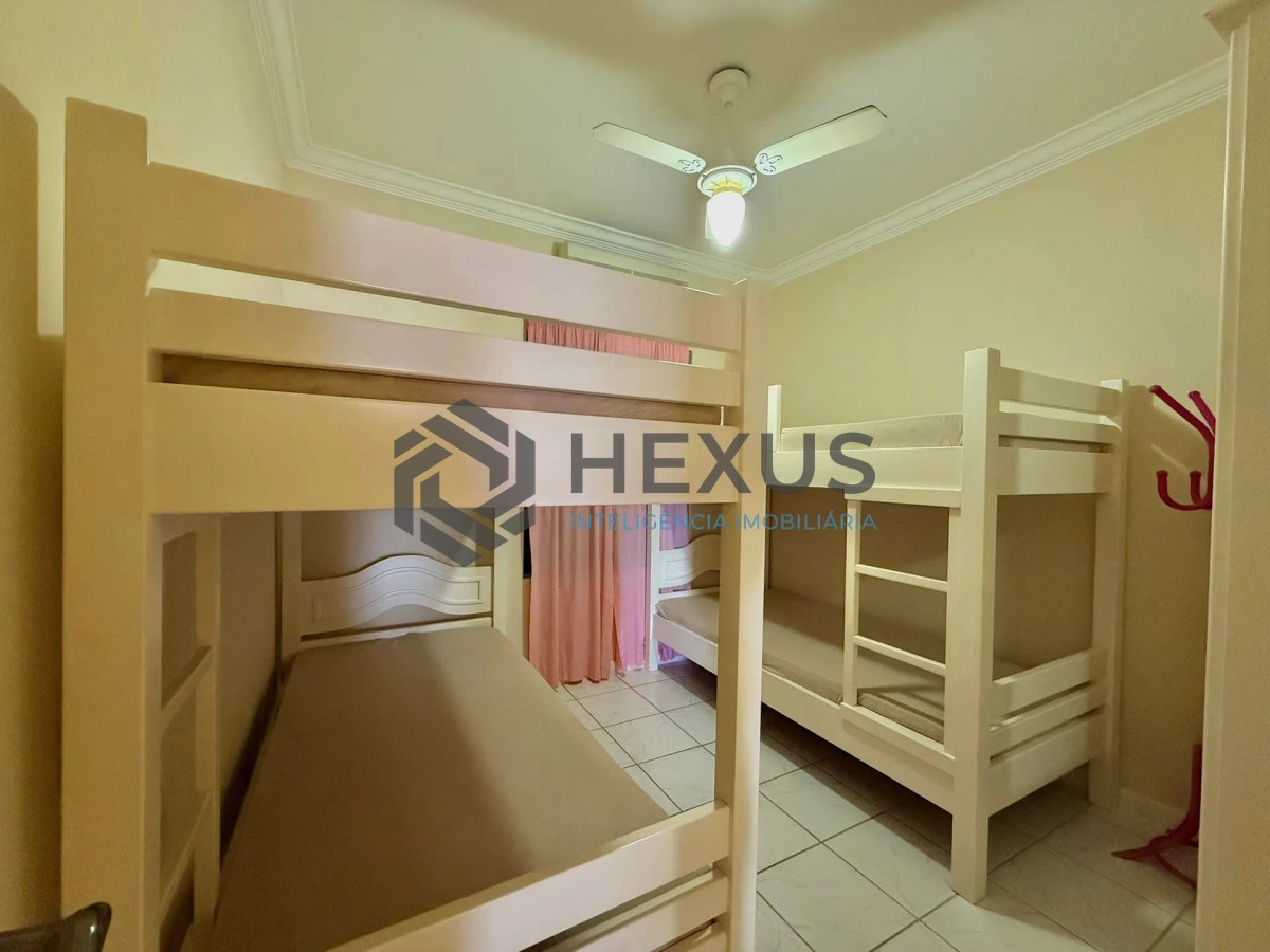 Foto 10 de Apartamento com varanda e lazer a 100m da praia nas Pitangueiras, Guarujá