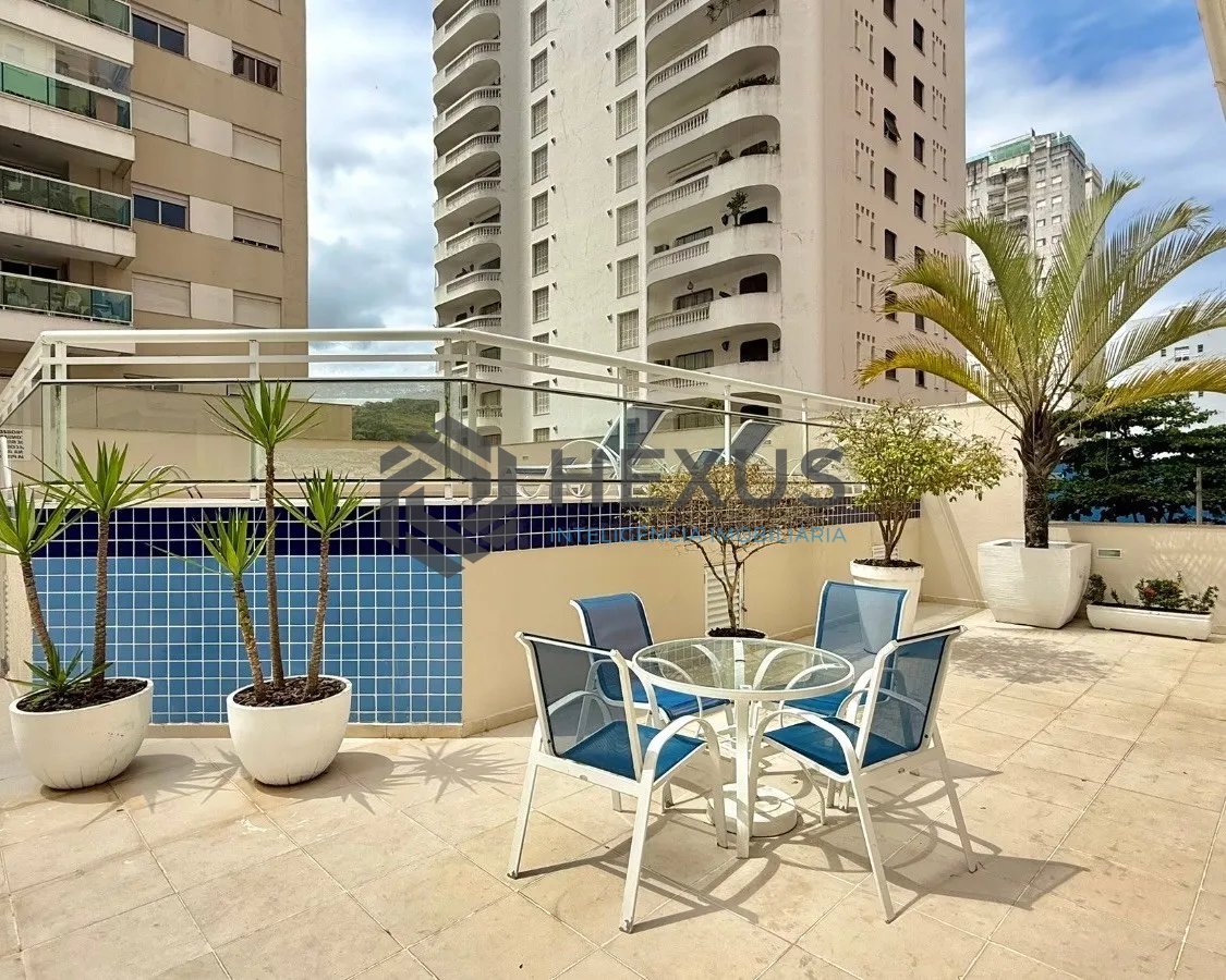Foto 24 de Apartamento com varanda e lazer a 50m da praia nas Pitangueiras, Guarujá
