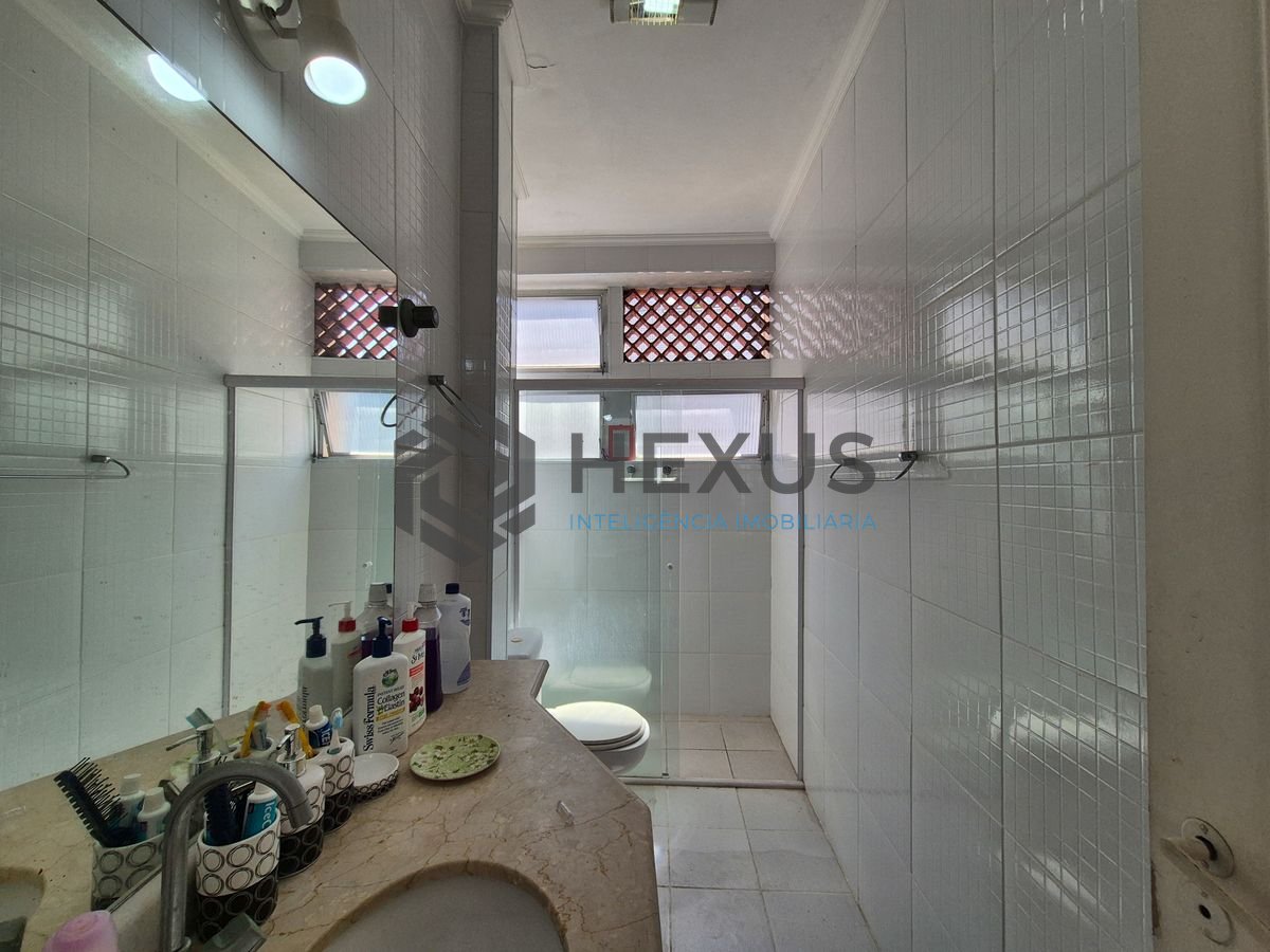 Foto 21 de Apartamento com lazer a 1 quadra da praia nas Pitangueiras, Guarujá