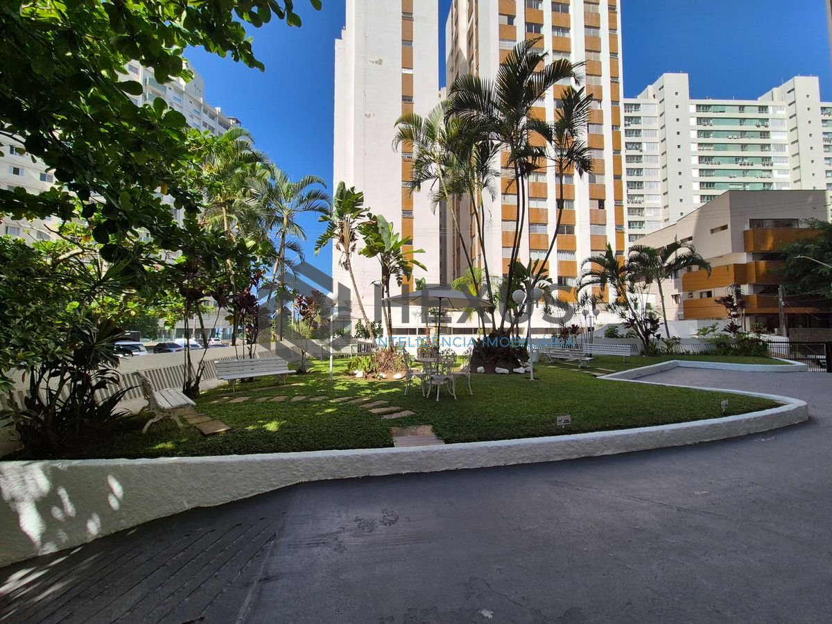 Foto 27 de Apartamento com lazer a 1 quadra da praia nas Pitangueiras, Guarujá