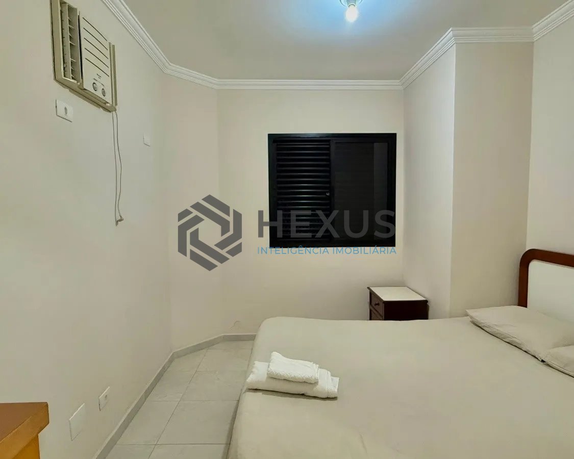 Foto 18 de Apartamento com varanda e lazer a 50m da praia na Enseada, Guarujá