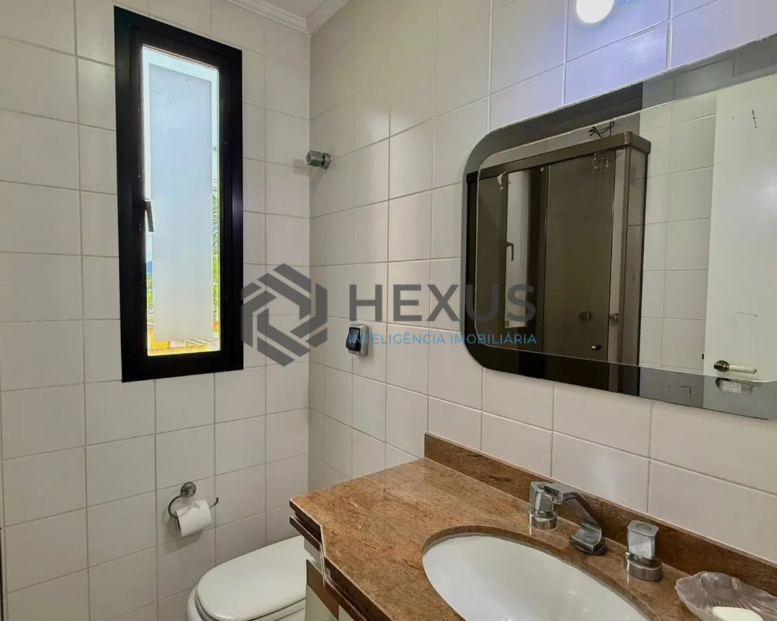 Foto 24 de Apartamento com varanda e lazer a 50m da praia na Enseada, Guarujá