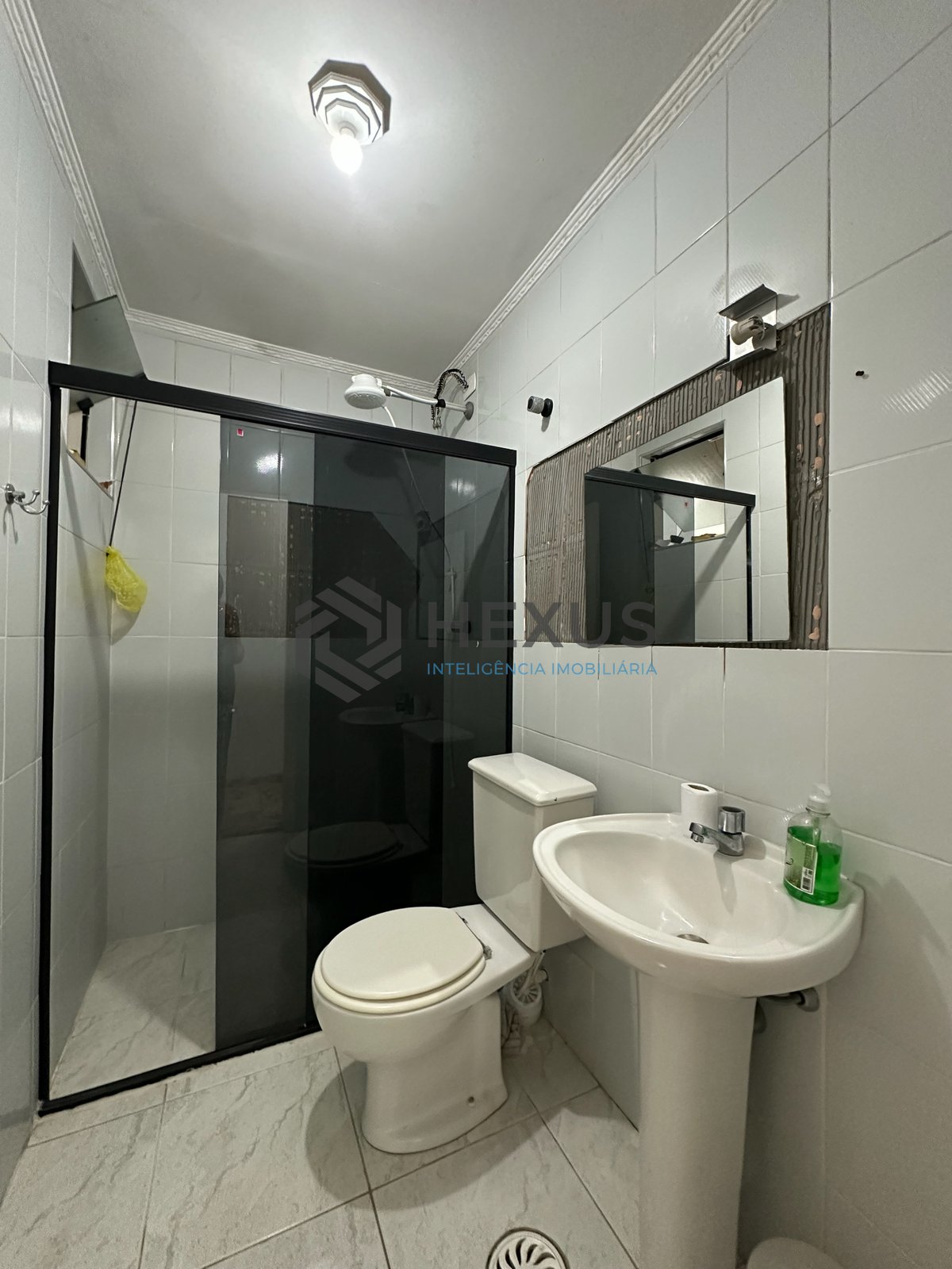 Foto 17 de Apartamento com varanda e lazer a 500m da praia na Enseada, Guarujá