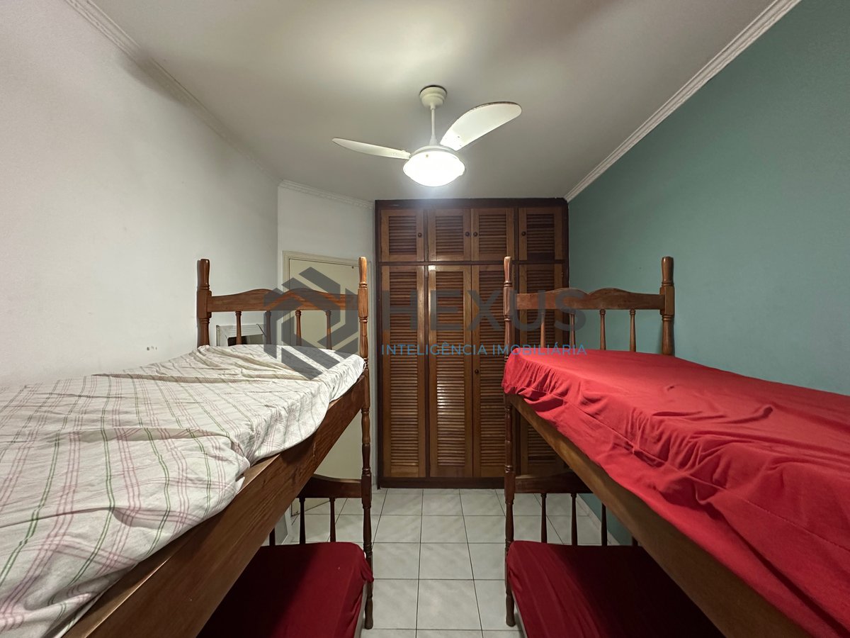 Foto 20 de Apartamento com varanda e lazer a 500m da praia na Enseada, Guarujá