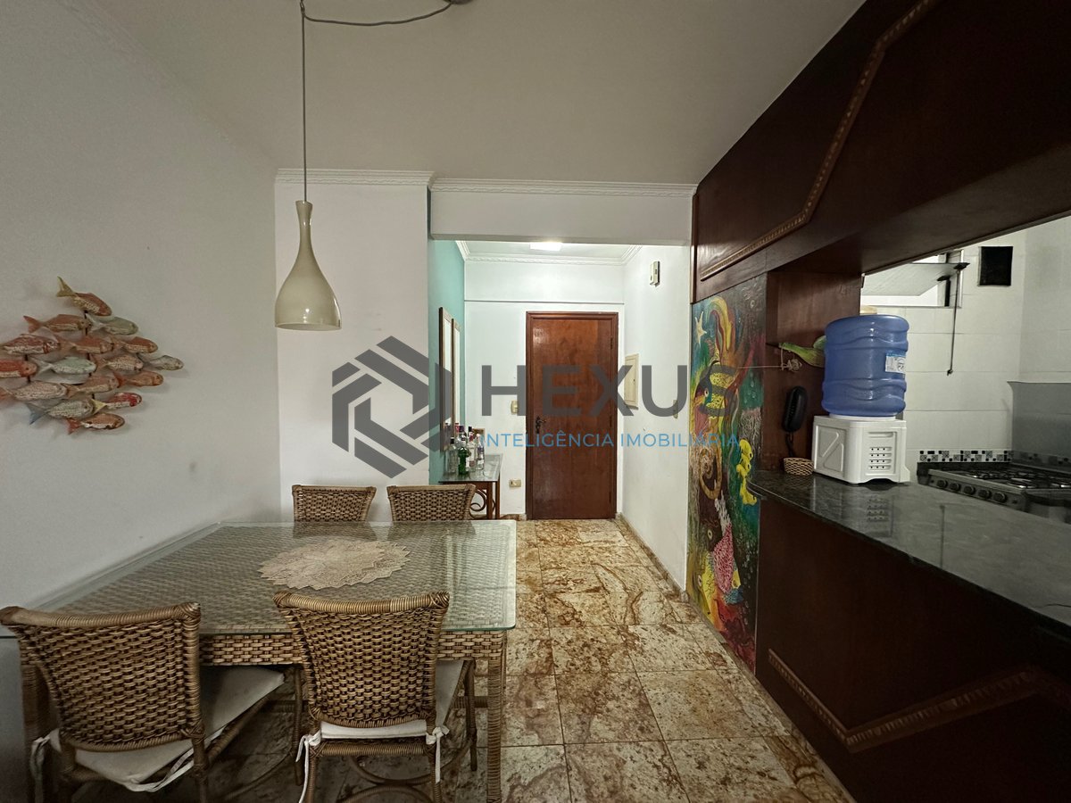 Foto 7 de Apartamento com varanda e lazer a 500m da praia na Enseada, Guarujá