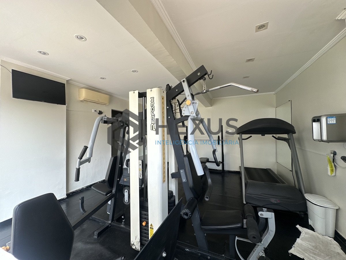 Foto 21 de Apartamento com varanda vista mar e lazer a 800m da praia na Enseada, Guarujá