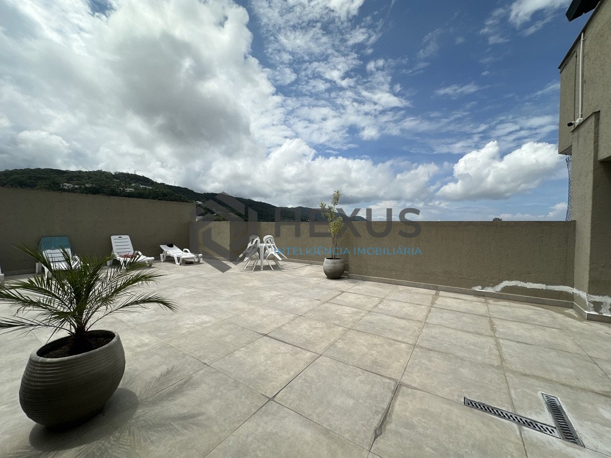 Foto 6 de Apartamento com varanda vista mar e lazer a 800m da praia na Enseada, Guarujá