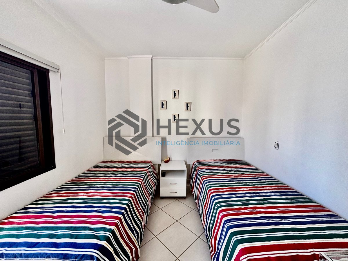 Foto 19 de Apartamento reformado com varanda e lazer a 300m da praia no Jardim Astúrias, Guarujá