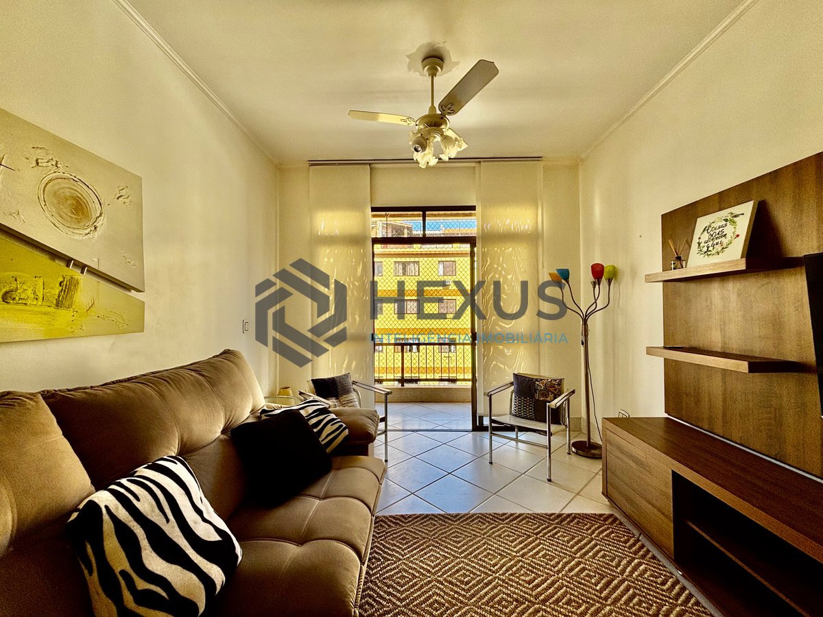 Foto 3 de Apartamento reformado com varanda e lazer a 300m da praia no Jardim Astúrias, Guarujá